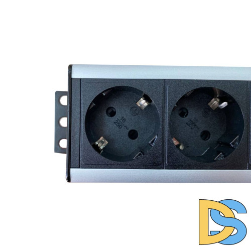 Блок розеток 21 (PDU) Mebax 00-00002738