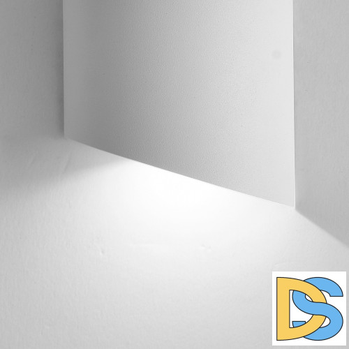 Уличный настенный светодиодный светильник Mantra Sochi 6531