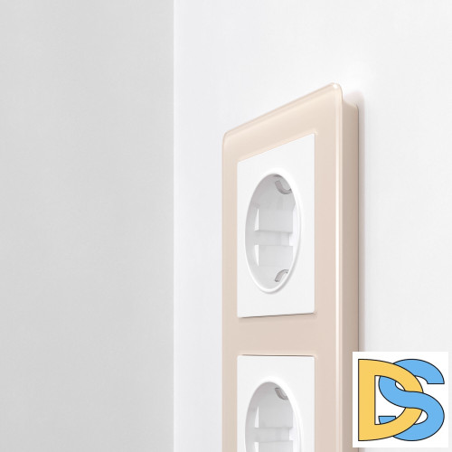 Рамка на 3 поста Werkel Acrylic (айвори) W0032743