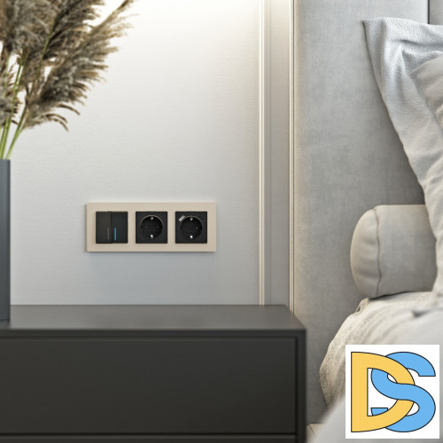 Рамка на 3 поста Werkel Senso (шампань, стекло soft-touch) W0033111