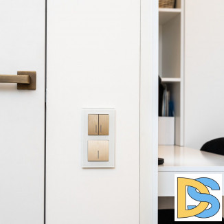 Рамка на 2 поста (белый,стекло) W0021101