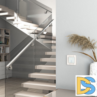 Выключатель одноклавишный проходной с подсветкой (белый) W1212101