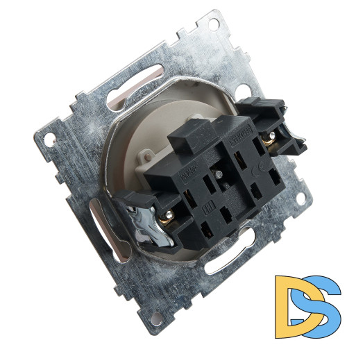 Розетка 1-местная с/з с защитной шторкой Stekker Катрин 39596