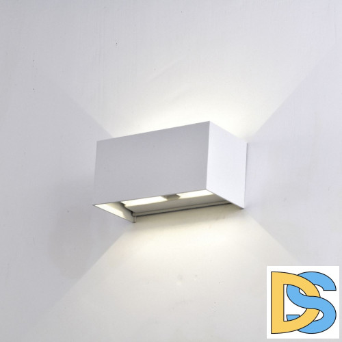 Настенный уличный светильник Mantra Davos  7816