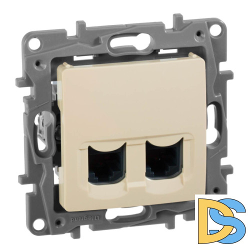 Розетка компьютерная 2хRJ45 Legrand Etika 5 кат UTP слоновая кость 672355