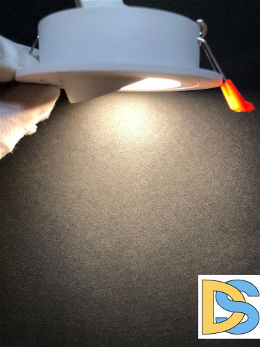 Встраиваемый светильник Elvan VLS-111R-WH