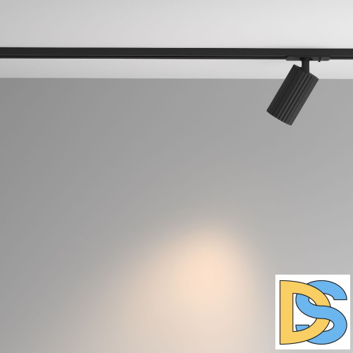 Трековый однофазный светильник Maytoni Calipso TR218-1-GU10-BK