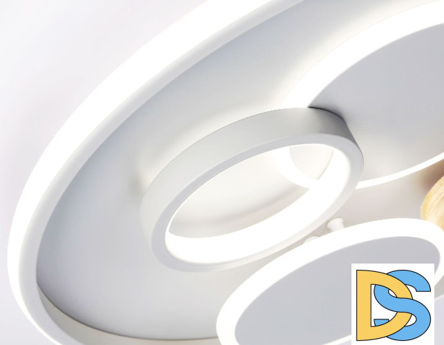 Потолочная люстра Ambrella Light Comfort LineTech FL4803