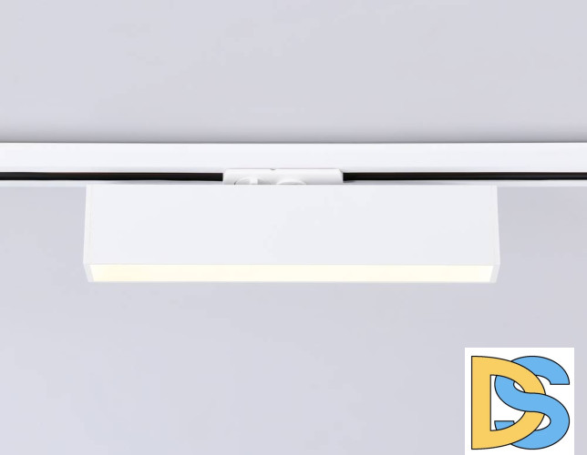 Трековый однофазный светильник Ambrella Light Track System GL6761