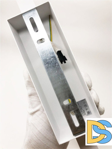 Настенный светильник Elvan GW-50320/1T-20W-WW-Wh