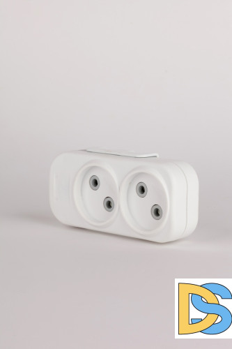 Колодка 2вх с защитными шторками ELBI Myra 527-010200-200