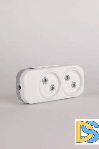 Колодка 2вх с защитными шторками ELBI Myra 527-010200-200