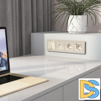 Розетка Ethernet RJ-45 (айвори акрил) W1181043