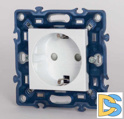 Розетка с защитой от детей ELBI Moda Vox 611-040232-217