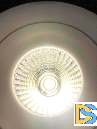 Встраиваемый светильник Elvan VLS-006R-7W-WW-Wh