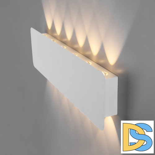 Настенный светильник Elektrostandard Angle 4690389174001