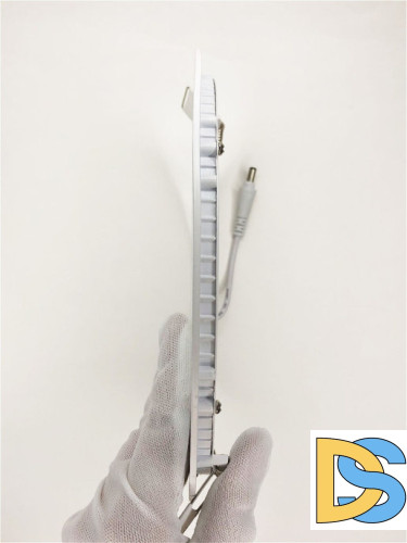 Встраиваемый светильник Elvan VLS-102R-18W-NH