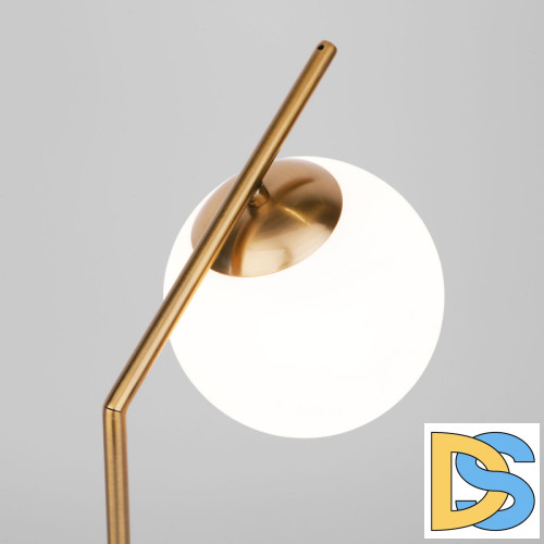 Настольная лампа Eurosvet 01082/1 латунь