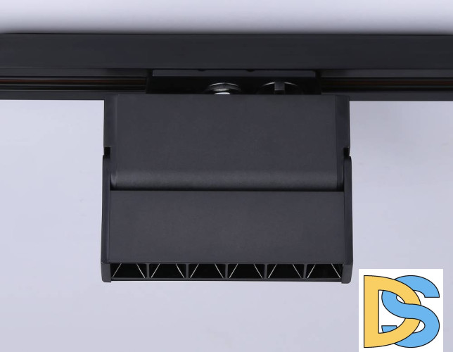 Трековый однофазный светильник Ambrella Light Track System GL6814