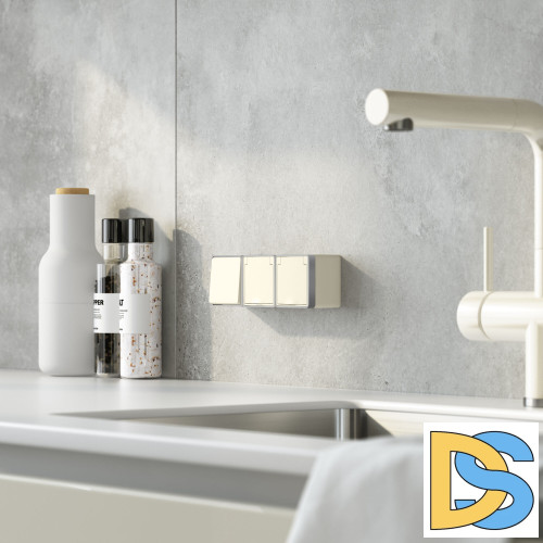 Розетка влагозащ. с зазем. с защит. крышкой и шторками Werkel Gallant (слоновая кость) W5071203