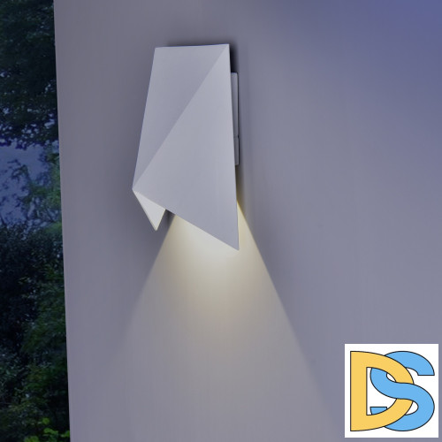 Уличный настенный светодиодный светильник Mantra Triax 6526