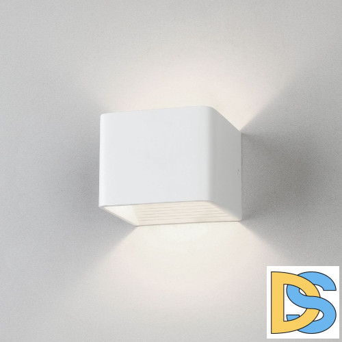 Настенный светодиодный светильник Elektrostandard Corudo MRL LED 1060 белый 4690389196263 a063686