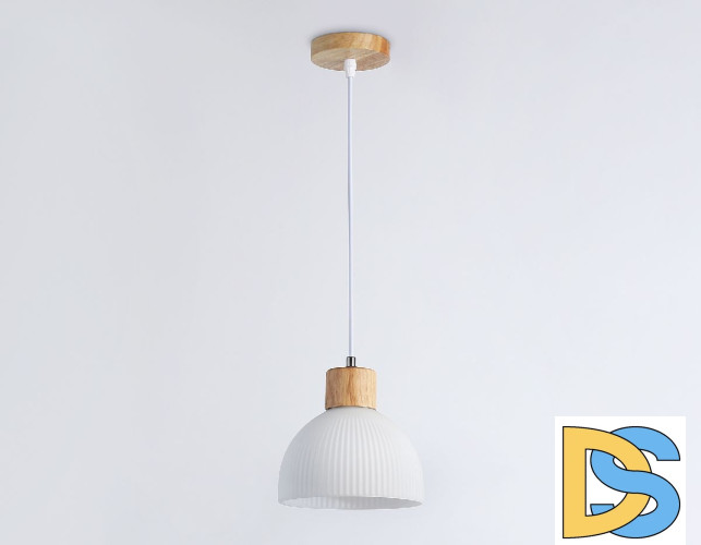 Подвесной светильник Ambrella Light Traditional TR83133