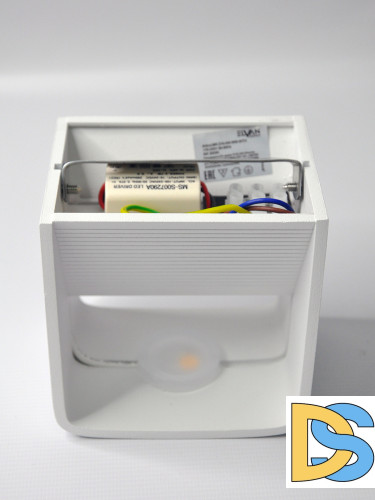 Настенный светильник Elvan BR-310-5W-WW-WTH