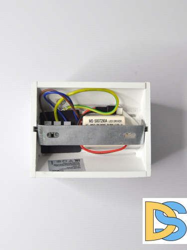 Настенный светильник Elvan BR-310-5W-WW-WTH