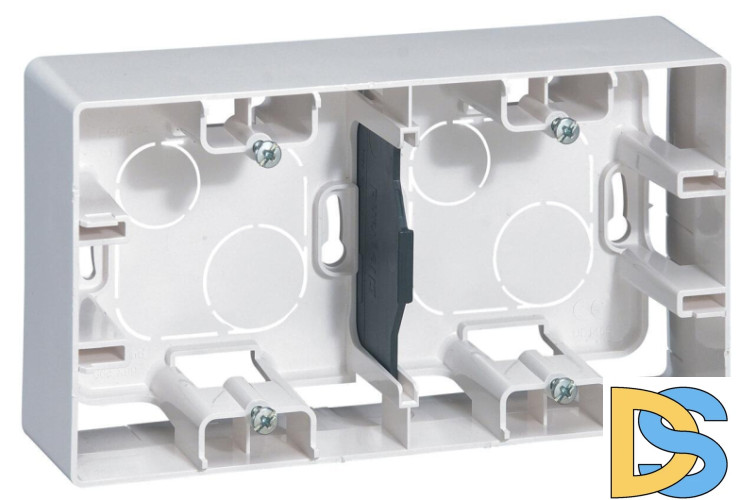 Коробка для накладного монтажа 2-постовая Legrand Etika белая 672530