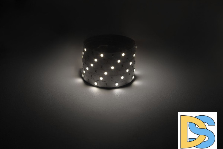 Светодиодная лента Эра 12В 5050 7,2Вт/м 4000K 5м IP20 LS5050-7,2-30-12-4000K-IP20-1 year-5m Б0059916