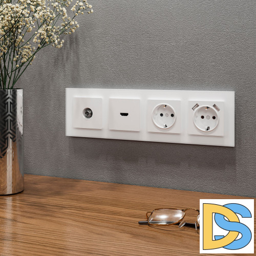 Рамка на 4 поста Werkel Favorit белый матовый W0041105 4690389159930