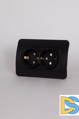 Розетка двухместная с/з с защитой от детей ELBI Jazz 508-014800-917