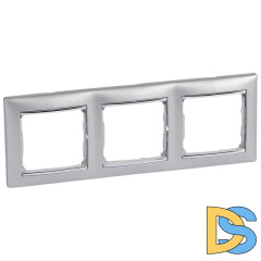 Рамка 3-постовая Legrand Valena алюминий/серебряный штрих 770353