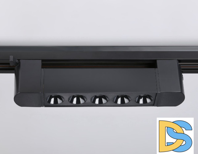 Трековый однофазный светильник Ambrella Light Track system GL6703