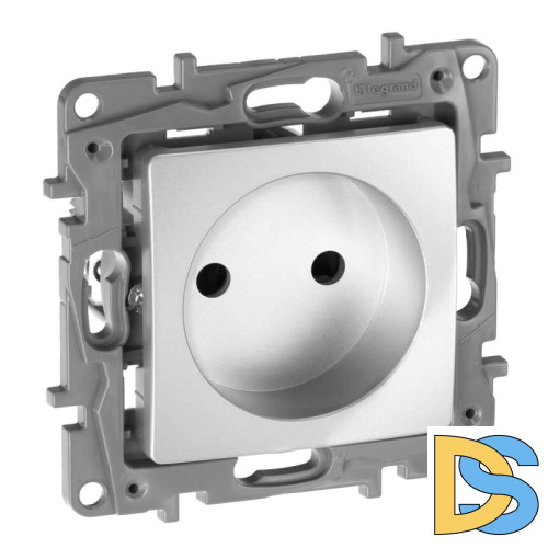 Розетка 2К Legrand Etika 16A 250V б/з со шторками винтовой зажим алюминий 672434