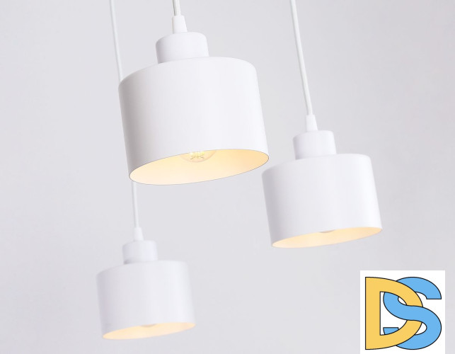 Подвесная люстра Ambrella Light Traditional TR8131