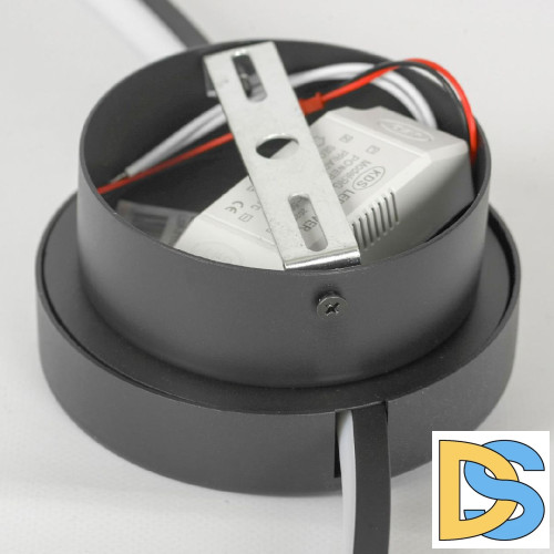 Потолочная люстра Lussole Lowell LSP-7110