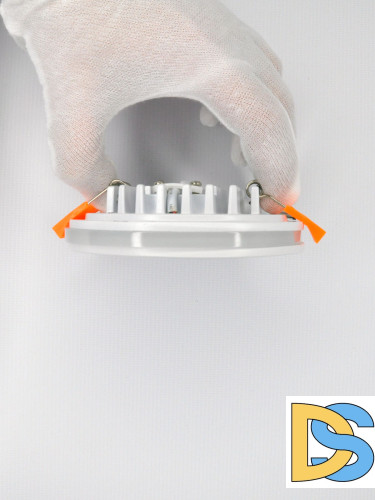 Встраиваемый светильник Elvan VLS-109R-18W-WW-Wh