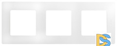 Рамка 3-постовая Legrand Etika белая 672503