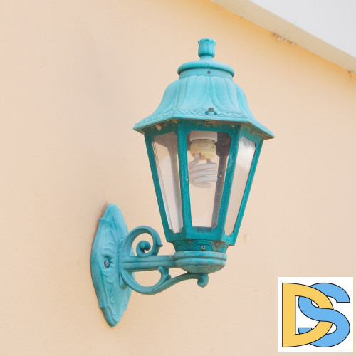 Уличный настенный светильник Fumagalli Anna E22.131.000.VXF1R