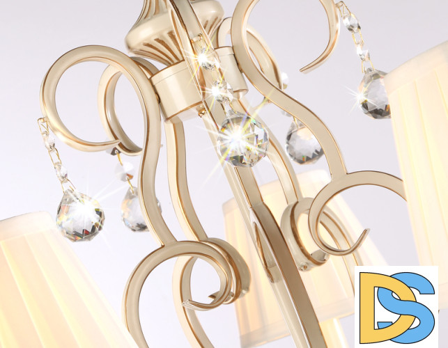 Подвесная люстра Ambrella Light Traditional TR4560