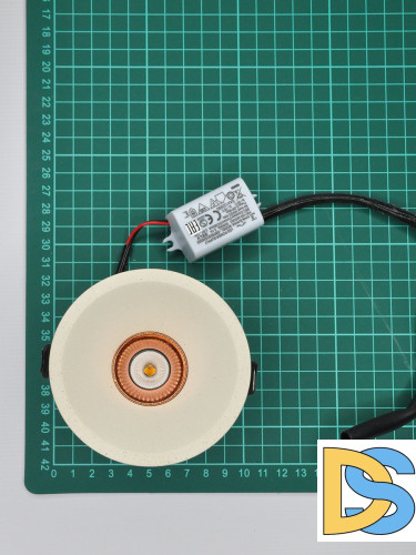 Встраиваемый светильник Elvan VLS-110224D-4.2W-WW-MlCo