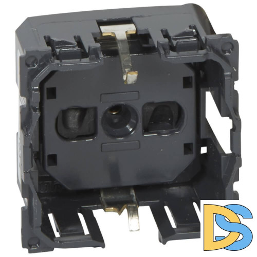 Розетка 2К+З Legrand Celiane 16A 230V с/з со шторками винтовой зажим немецкий стандарт 067161