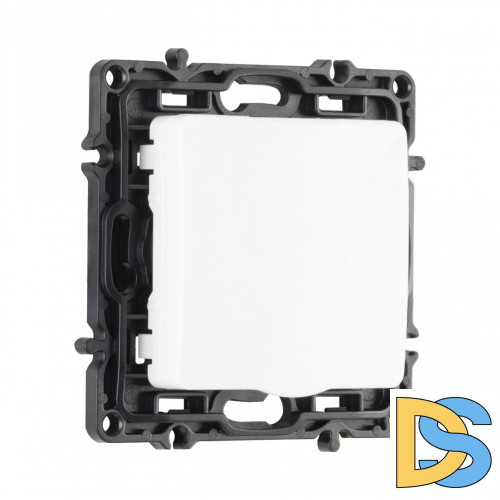 Розетка с заземлением, шторками и защитной крышкой Arte Milano 217.41-1.white