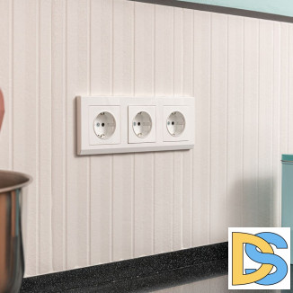 Рамка на 3 поста (белый) W0031801