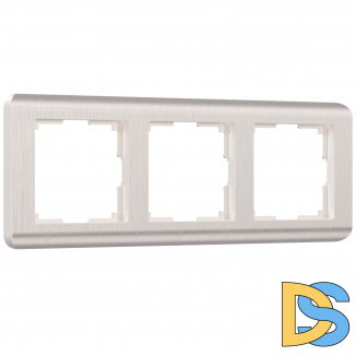 Рамка на 3 поста (перламутровый) W0032113