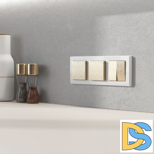 Розетка с защитной крышкой и шторками Werkel W1171210 4690389213137 a069604