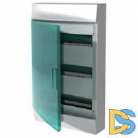 С зелёной дверью