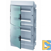 С зелёной дверью